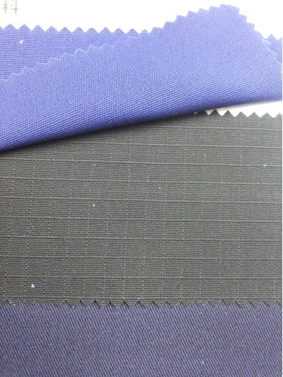 SC-GNLN CVC 面料   C60/T40  45*45 141*72 / 157*88 100/2*100/2 / 80/2*80/2 145*80 / 32*32 138*70 / 21*21 106*52 / 21*21 115*58 / 32/2*16 102*48  107/109/115/129/147/186/198/215GSM 45度照